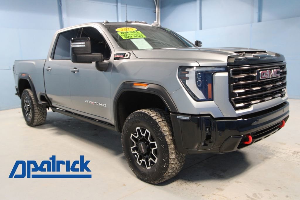 2025 GMC Sierra Base's photo
