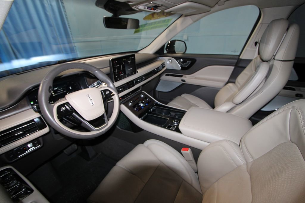 2021 Lincoln Aviator Reserve photo 3
