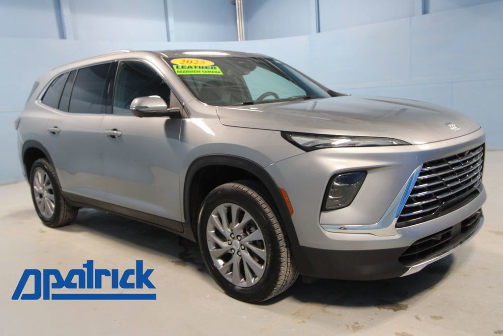 2025 Buick Enclave Preferred's photo