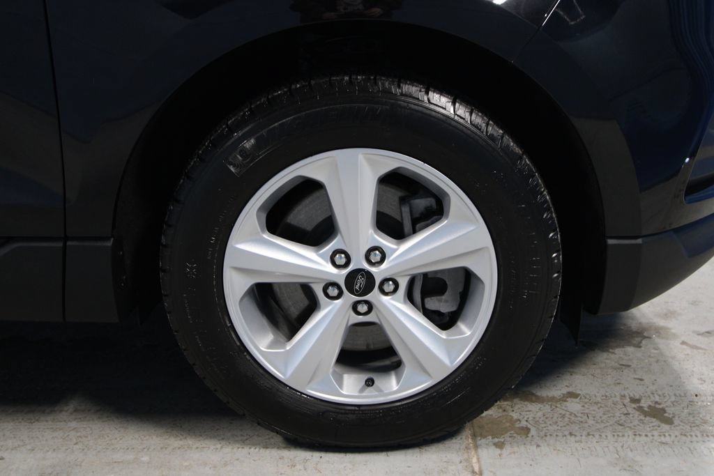 2024 Ford Edge SE - Photo 30