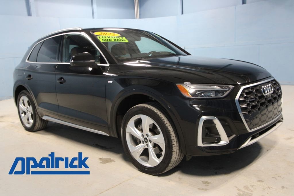 2022 Audi Q5 Premium Plus's photo