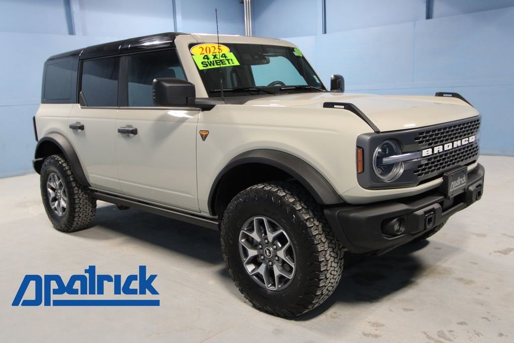 2025 Ford Bronco Badlands 4x4's photo