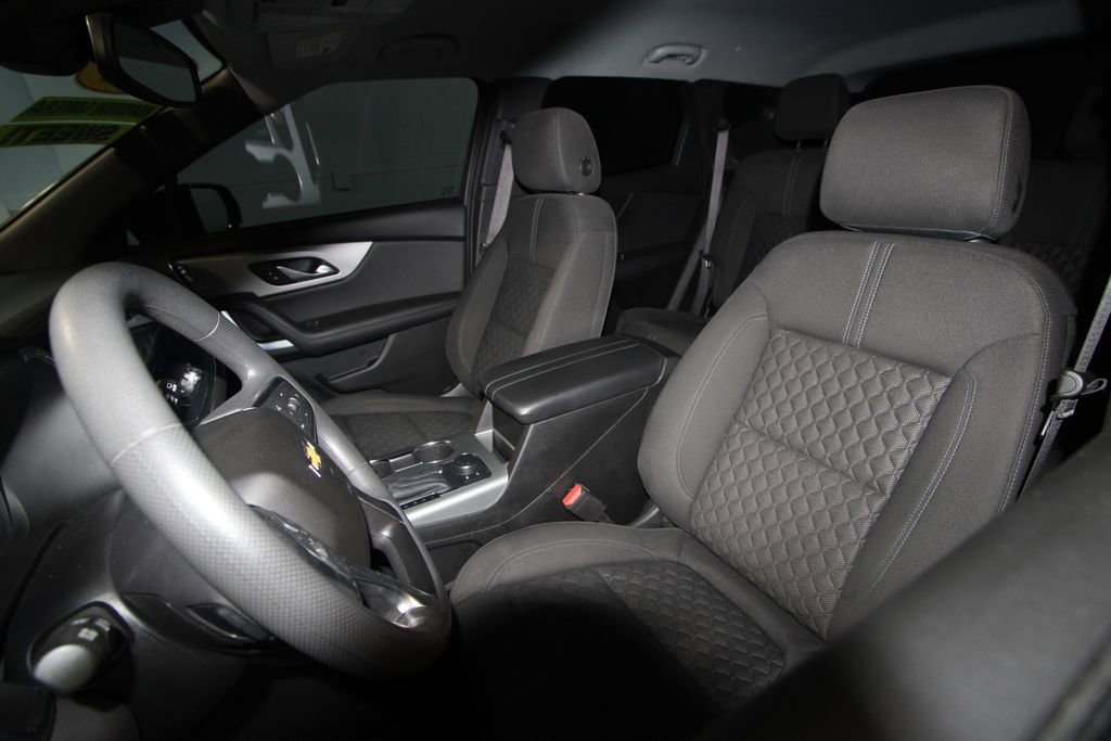 2022 Chevrolet Blazer Sport photo 3
