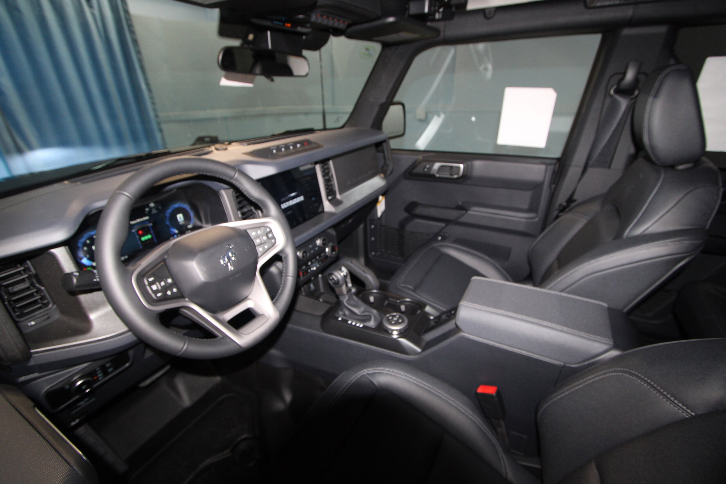 2025 Ford Bronco Big Bend photo 2