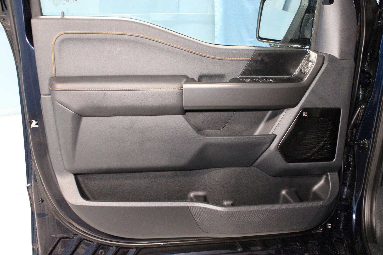 2025 Ford F-150 Tremor photo 3