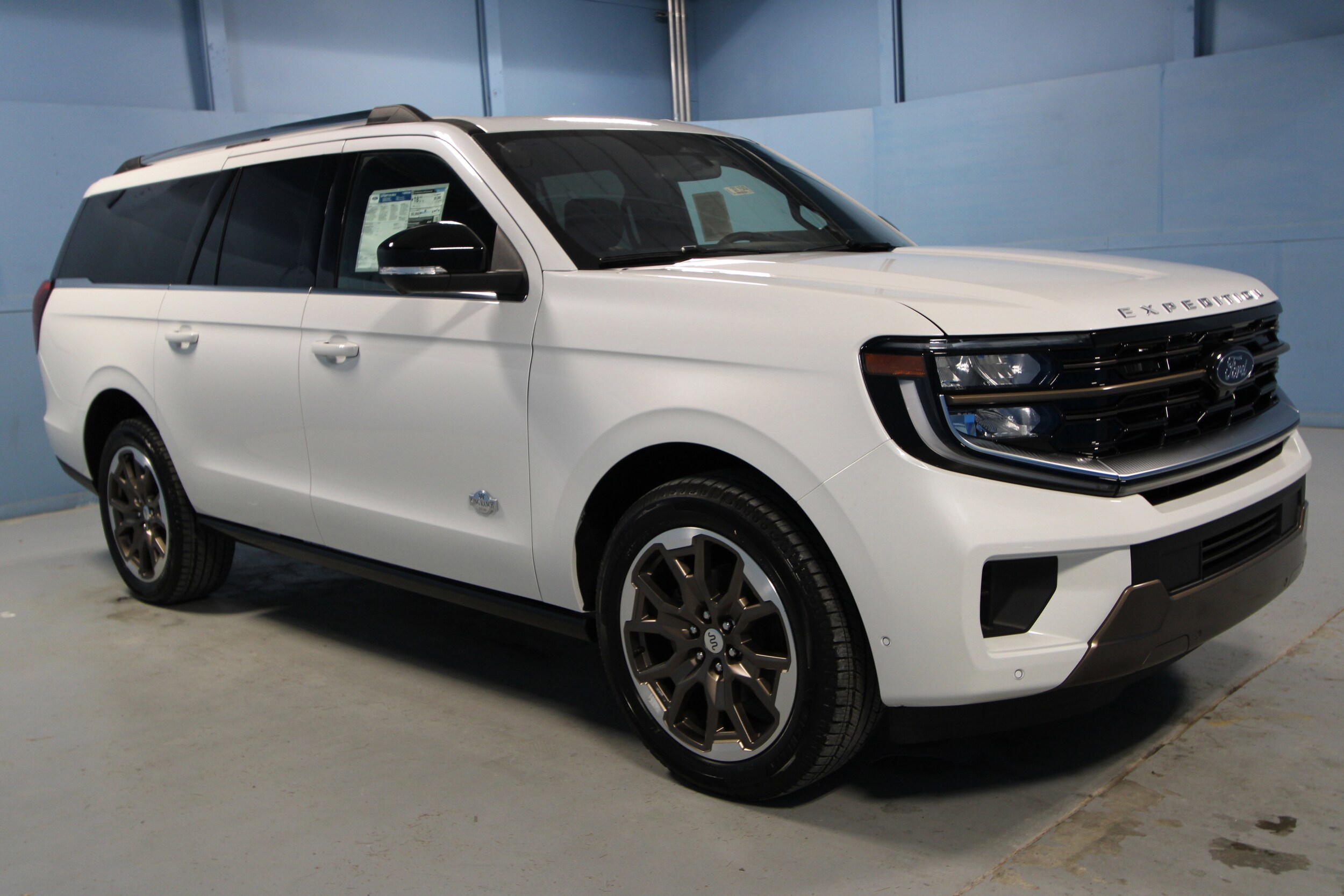 2025 Ford Expedition MAX King Ranch photo 2