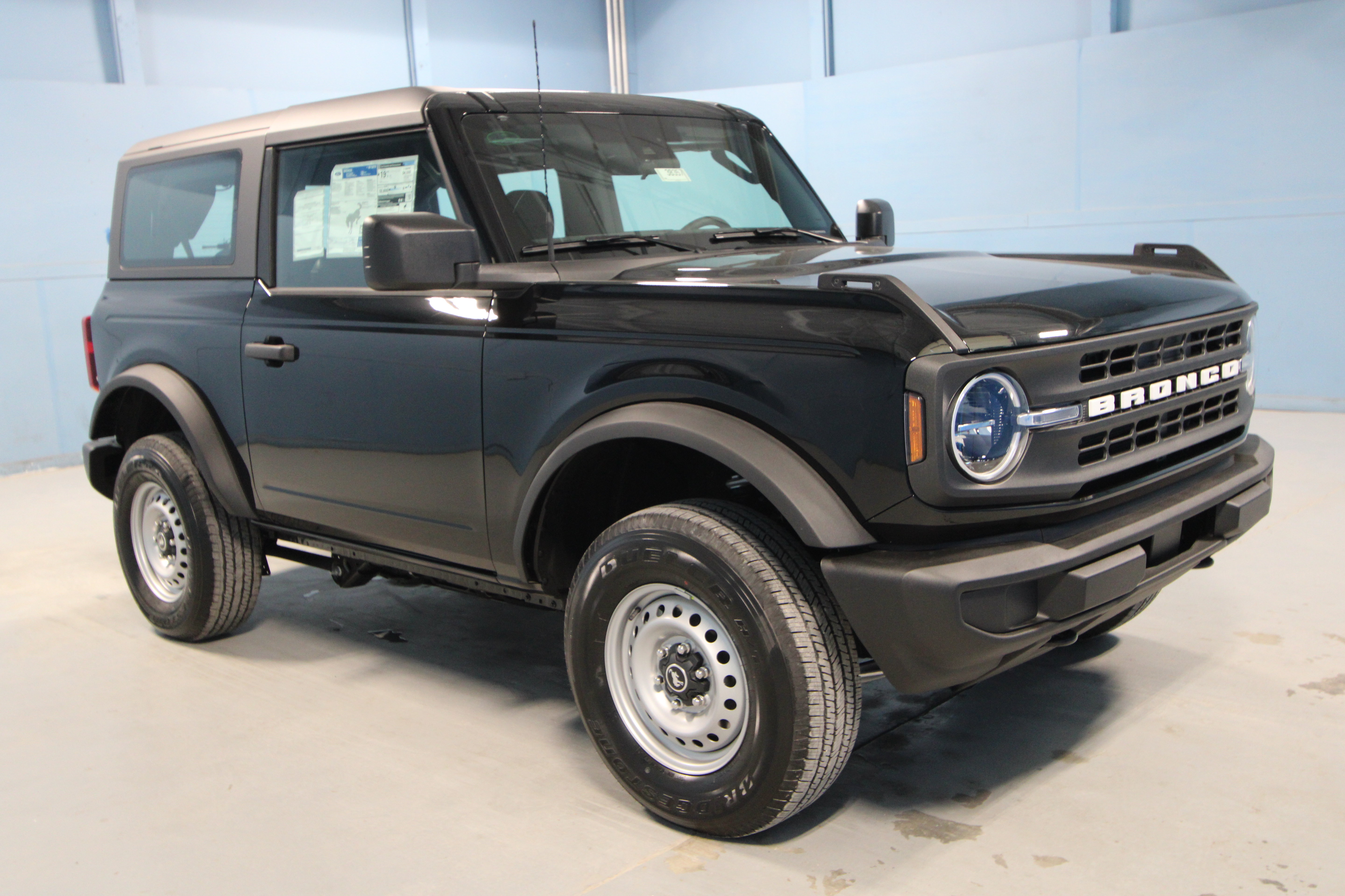 2026 Ford Bronco Base SUV