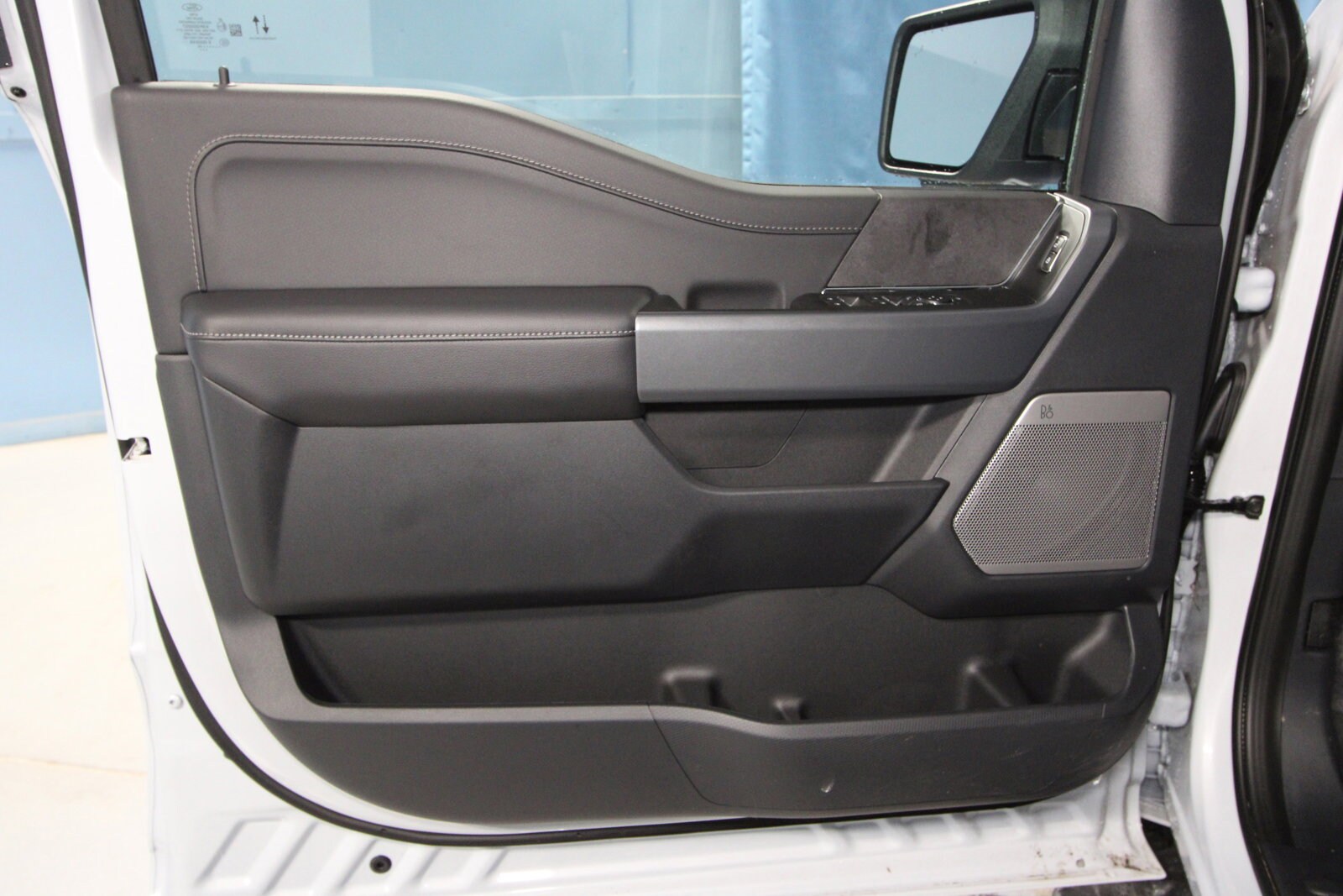 2025 Ford F-150 XLT photo 4