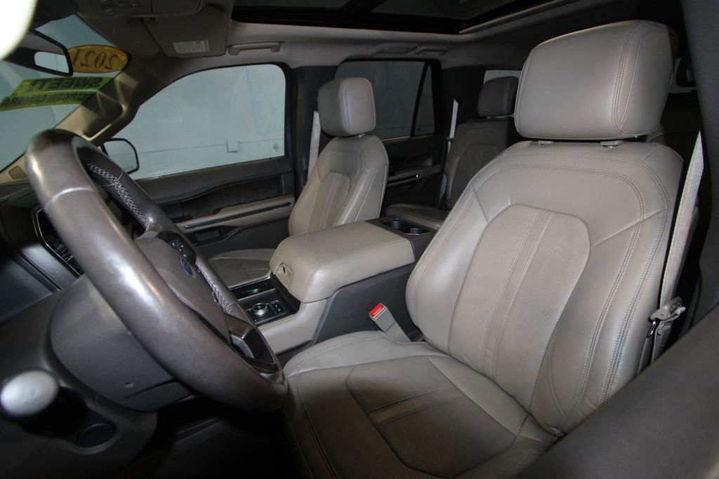 2021 Ford Expedition MAX Limited photo 3