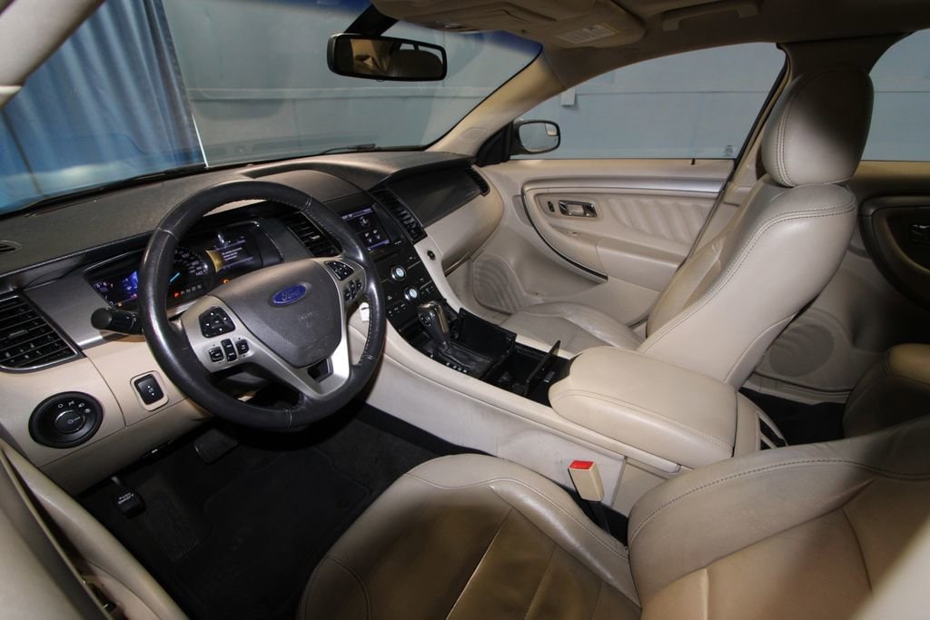 Used 2013 Ford Taurus SEL with VIN 1FAHP2E93DG174441 for sale in Evansville, IN