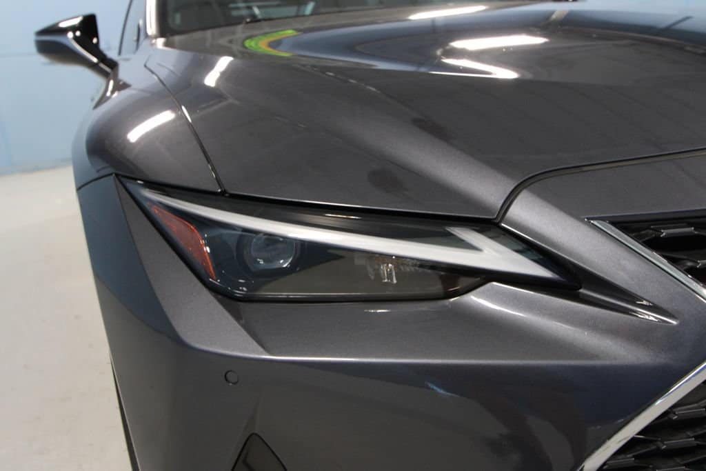 2024 Lexus IS 300 - Photo 36