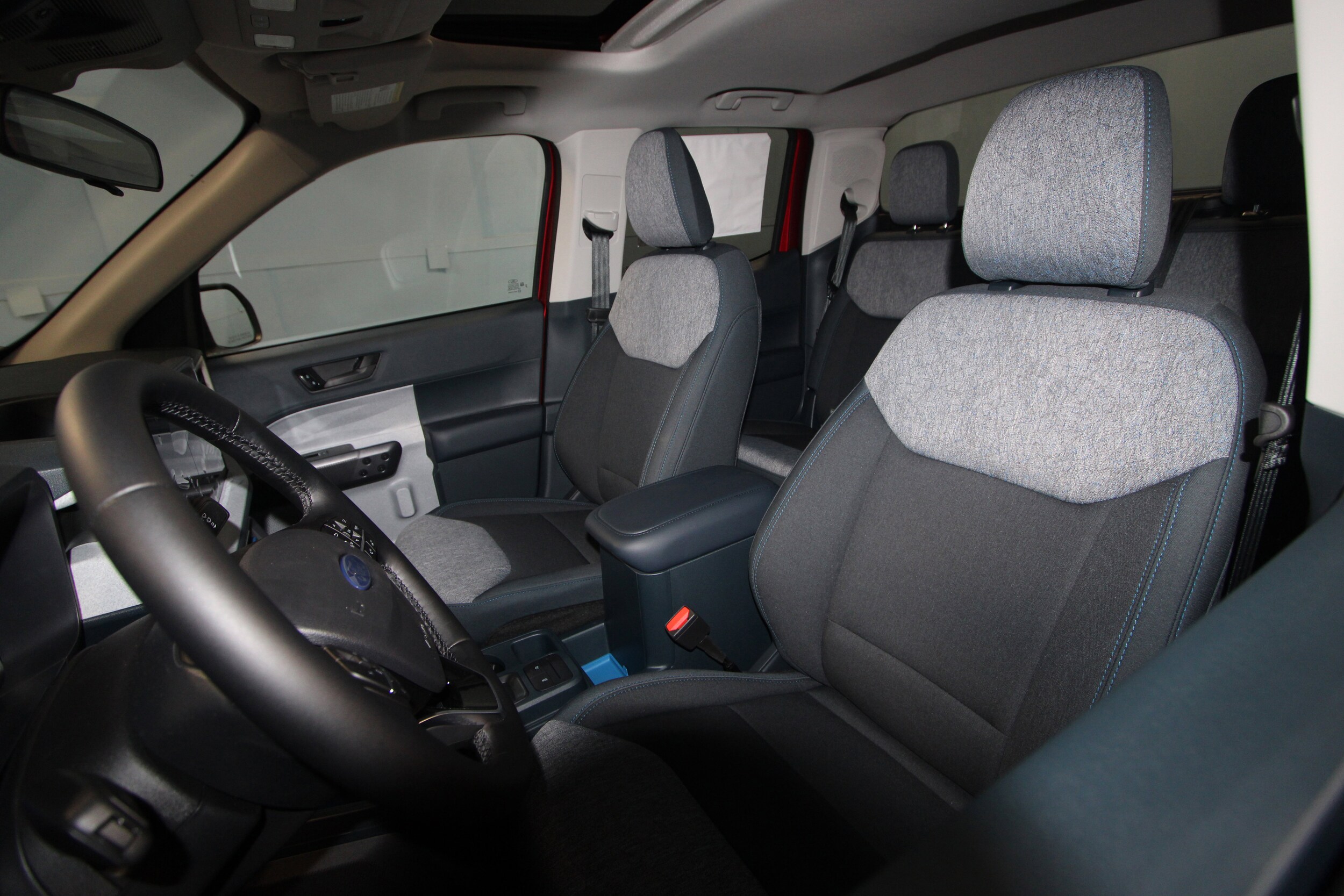2025 Ford Maverick XLT photo 3