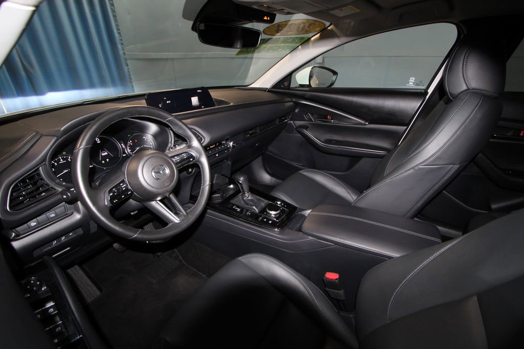 2024 Mazda CX-30 2.5 S Preferred photo 2