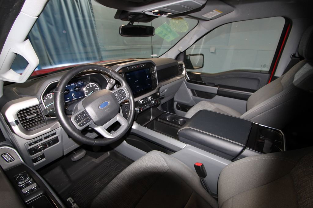 2022 Ford F-150 XLT photo 2