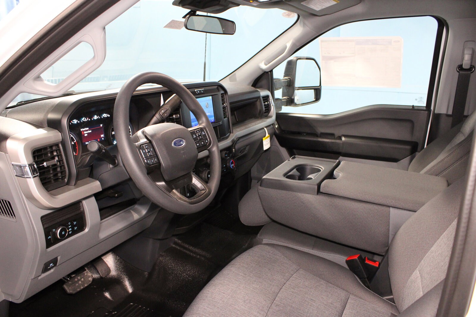 2025 Ford F-250 XL photo 2