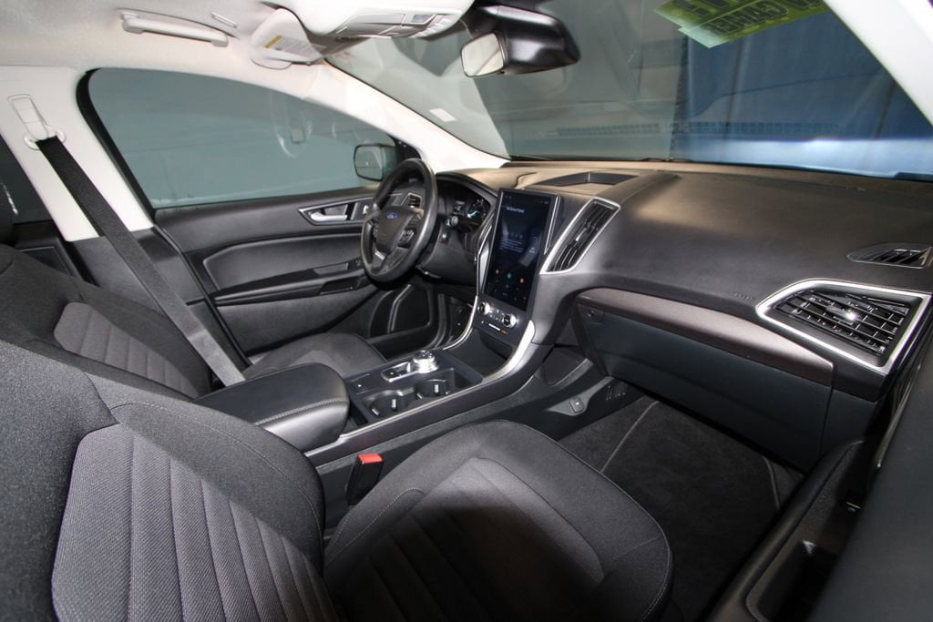 2024 Ford Edge SE - Photo 19