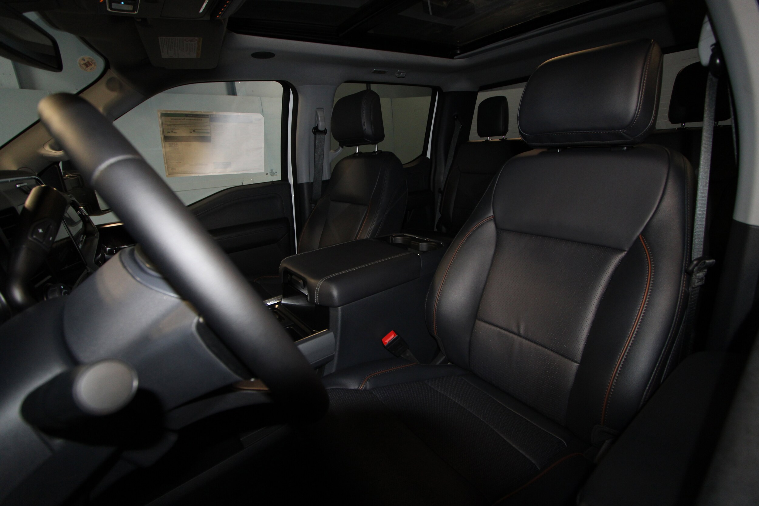 2025 Ford F-350 Lariat photo 3