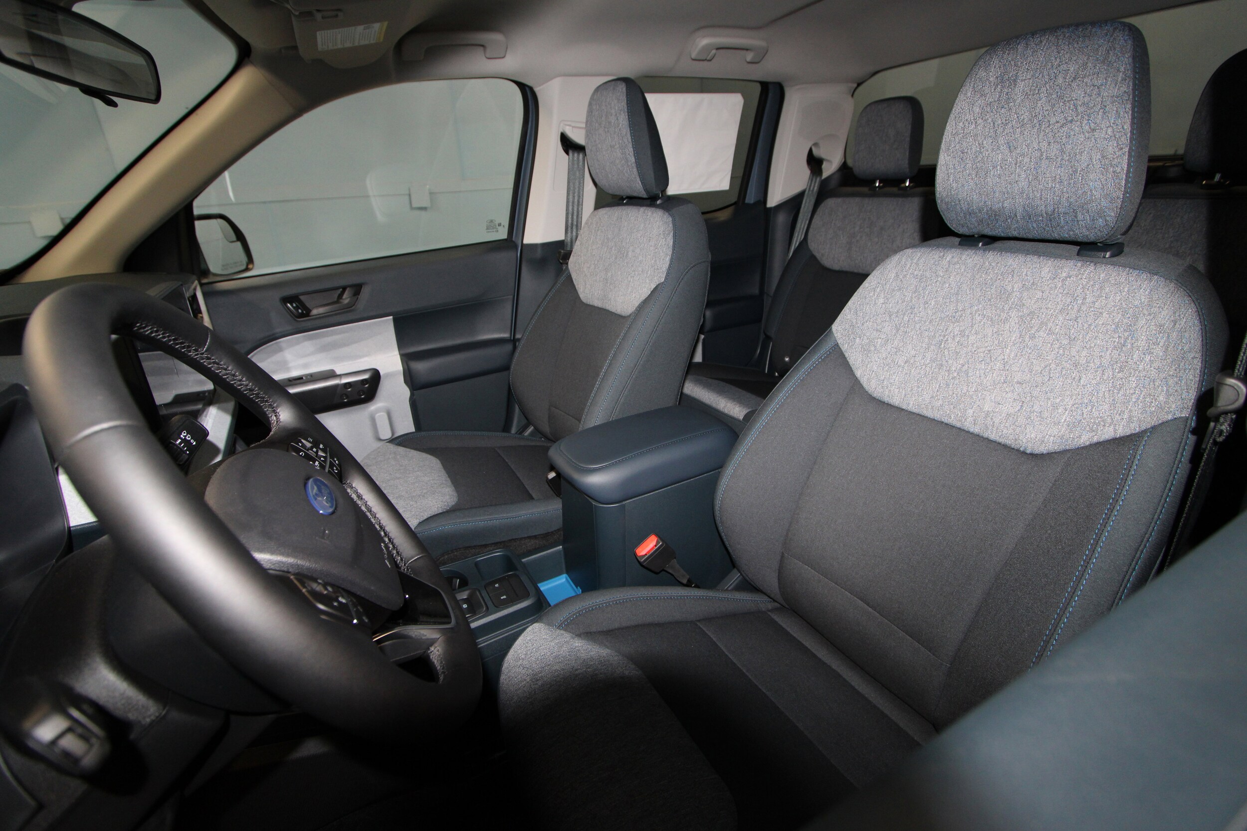 2025 Ford Maverick XLT photo 3