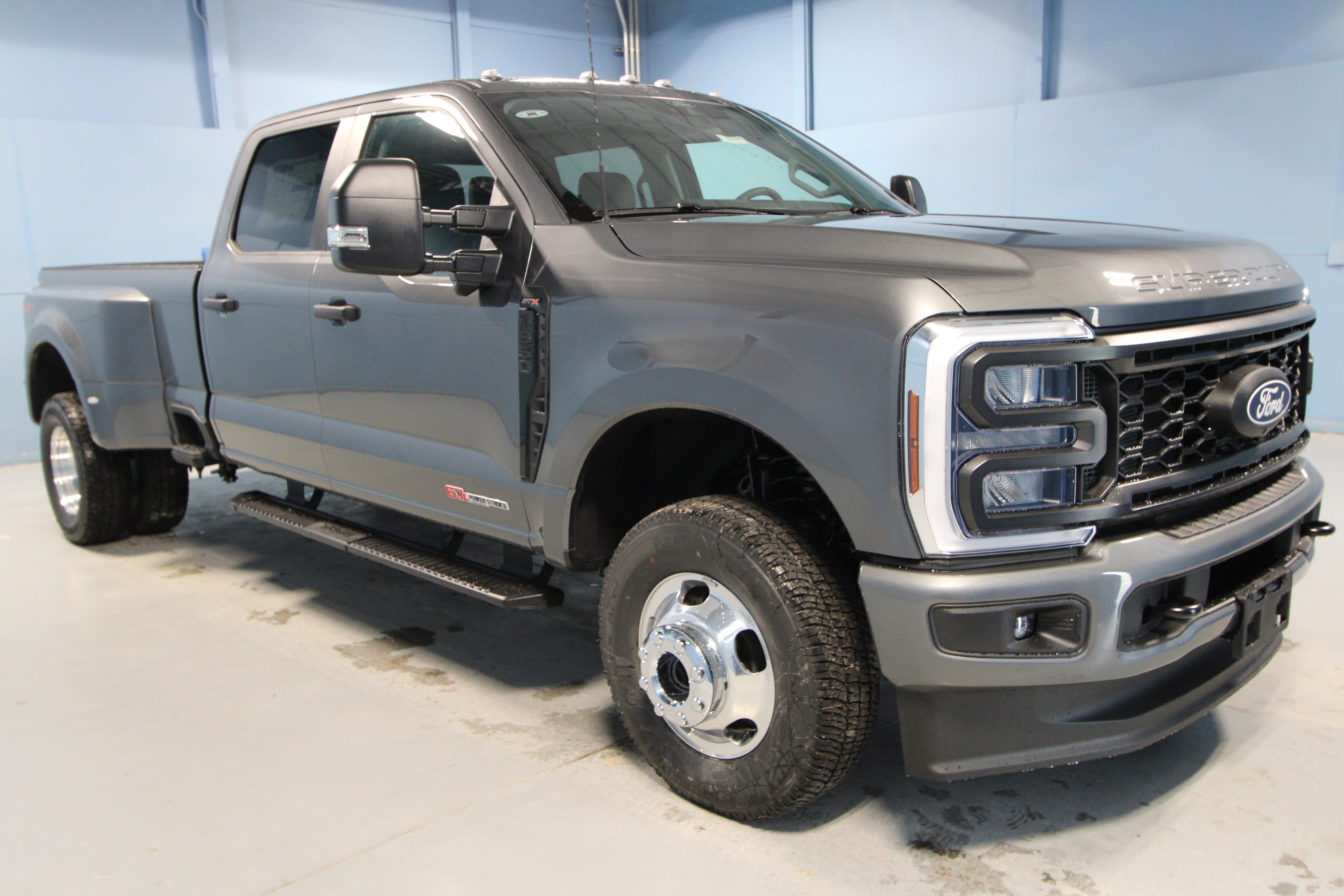 2027 Ford F-350 XL Truck Crew Cab