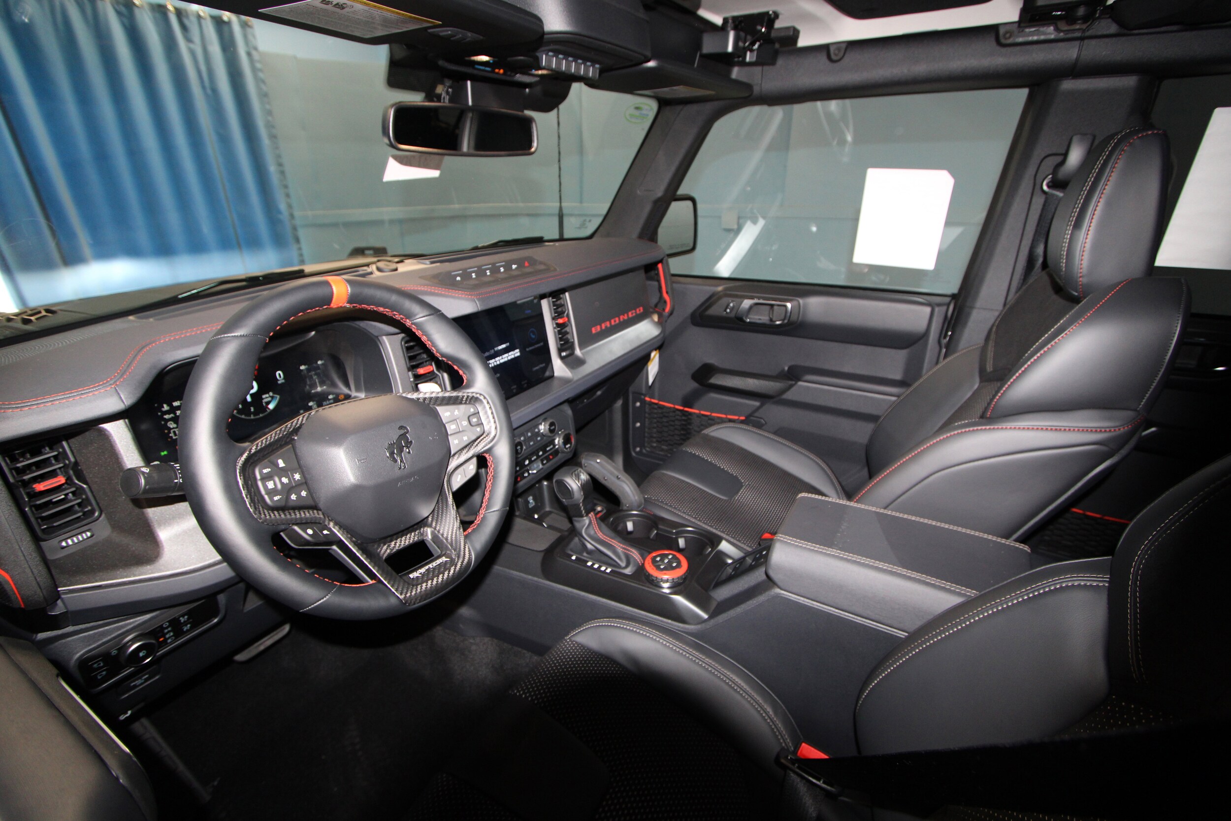 2025 Ford Bronco Raptor photo 3