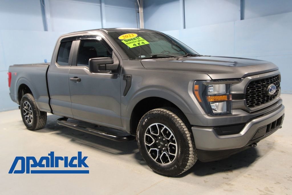 2023 Ford F-150 XL's photo