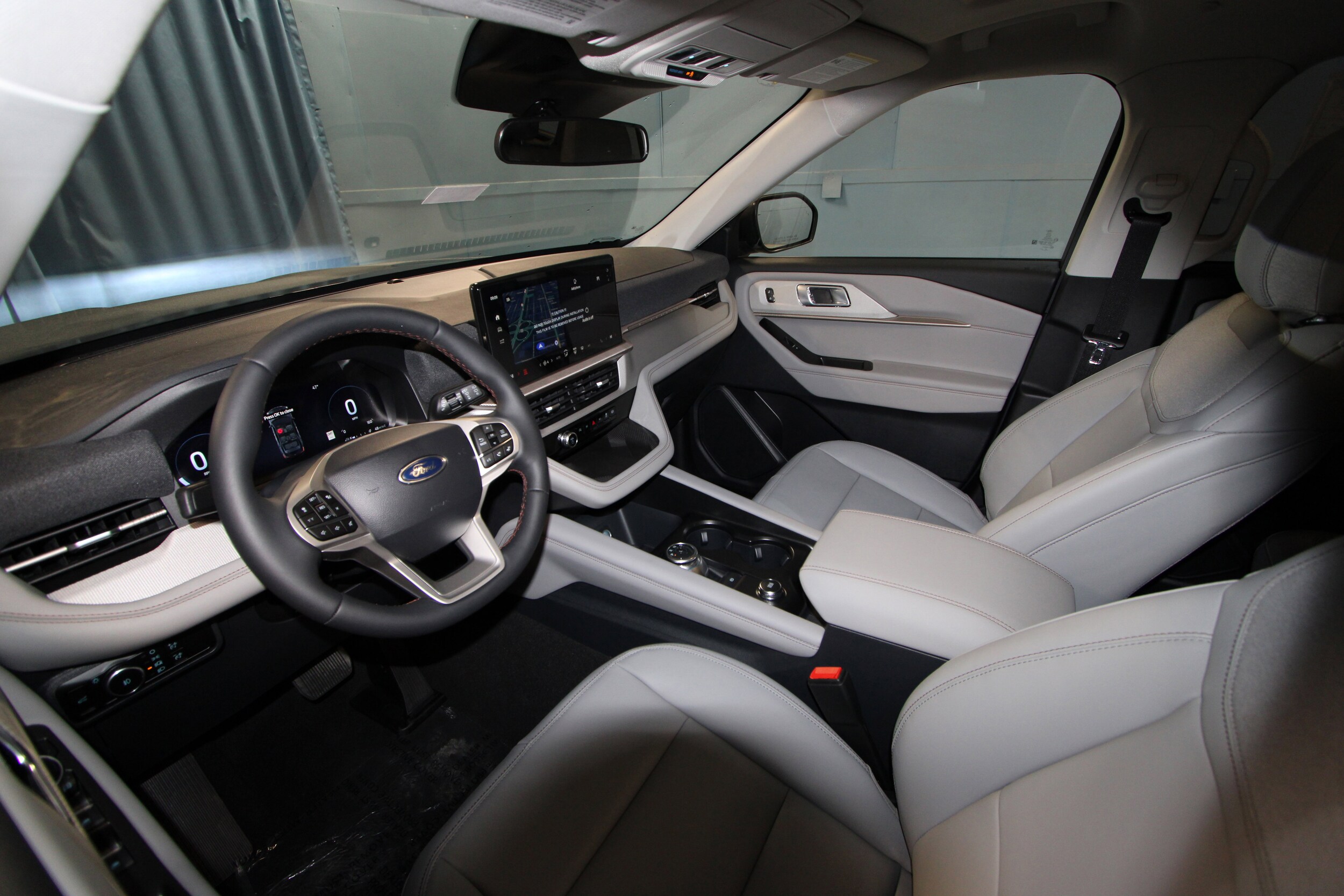 2026 Ford Explorer photo 3