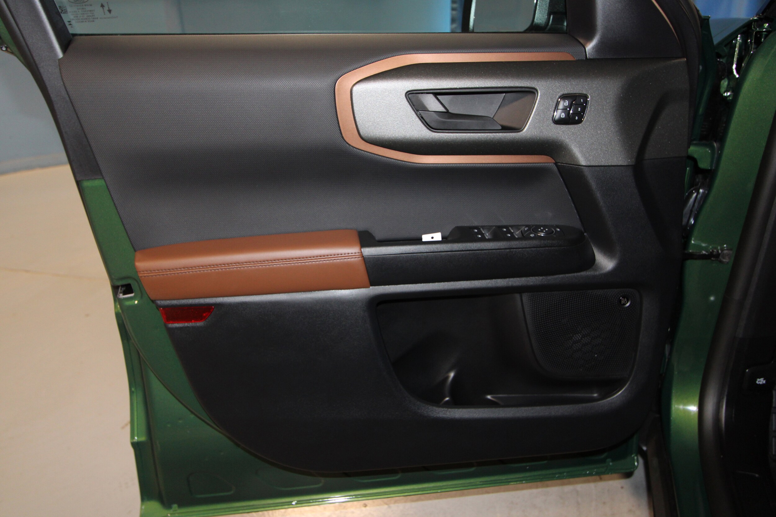 2025 Ford Bronco Sport Outer Banks photo 4