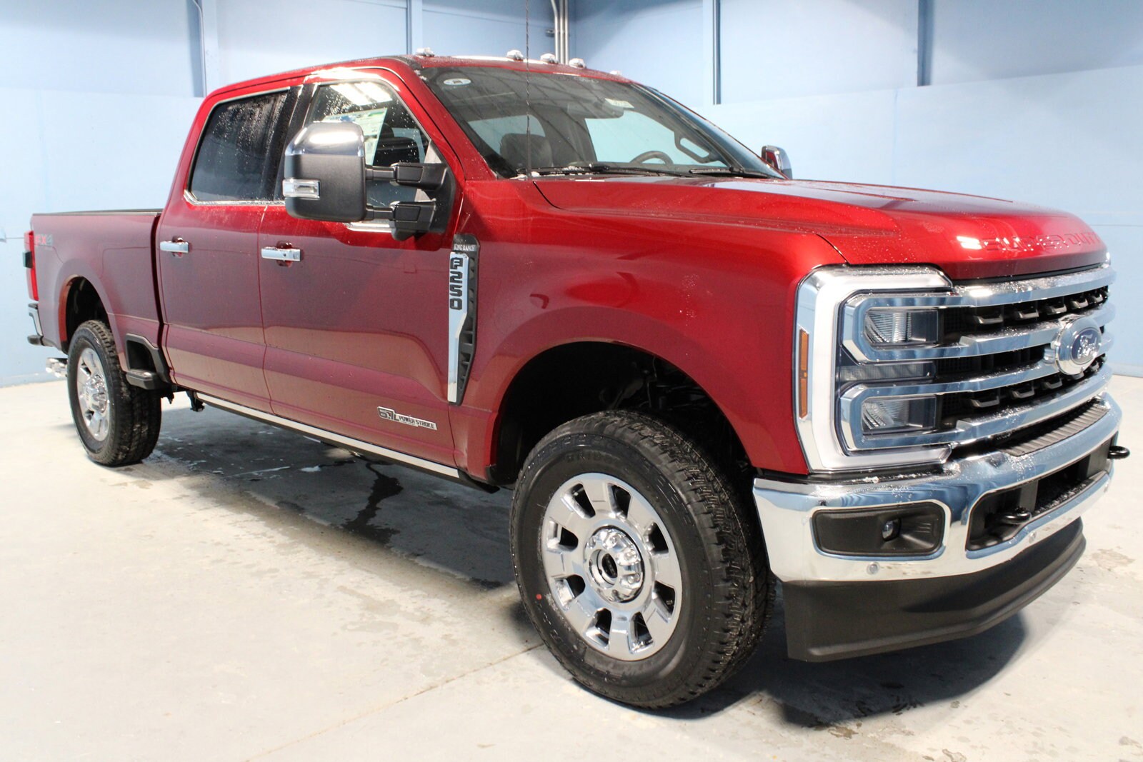 2025 Ford F-250 King Ranch photo 2