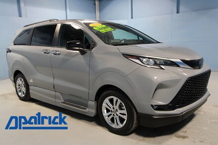 2023 Toyota Sienna XSE Van Passenger Van