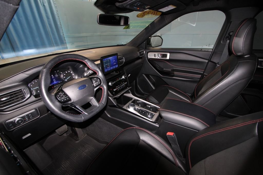 Used 2022 Ford Explorer ST-LINE with VIN 1FMSK8KH0NGC20589 for sale in Evansville, IN