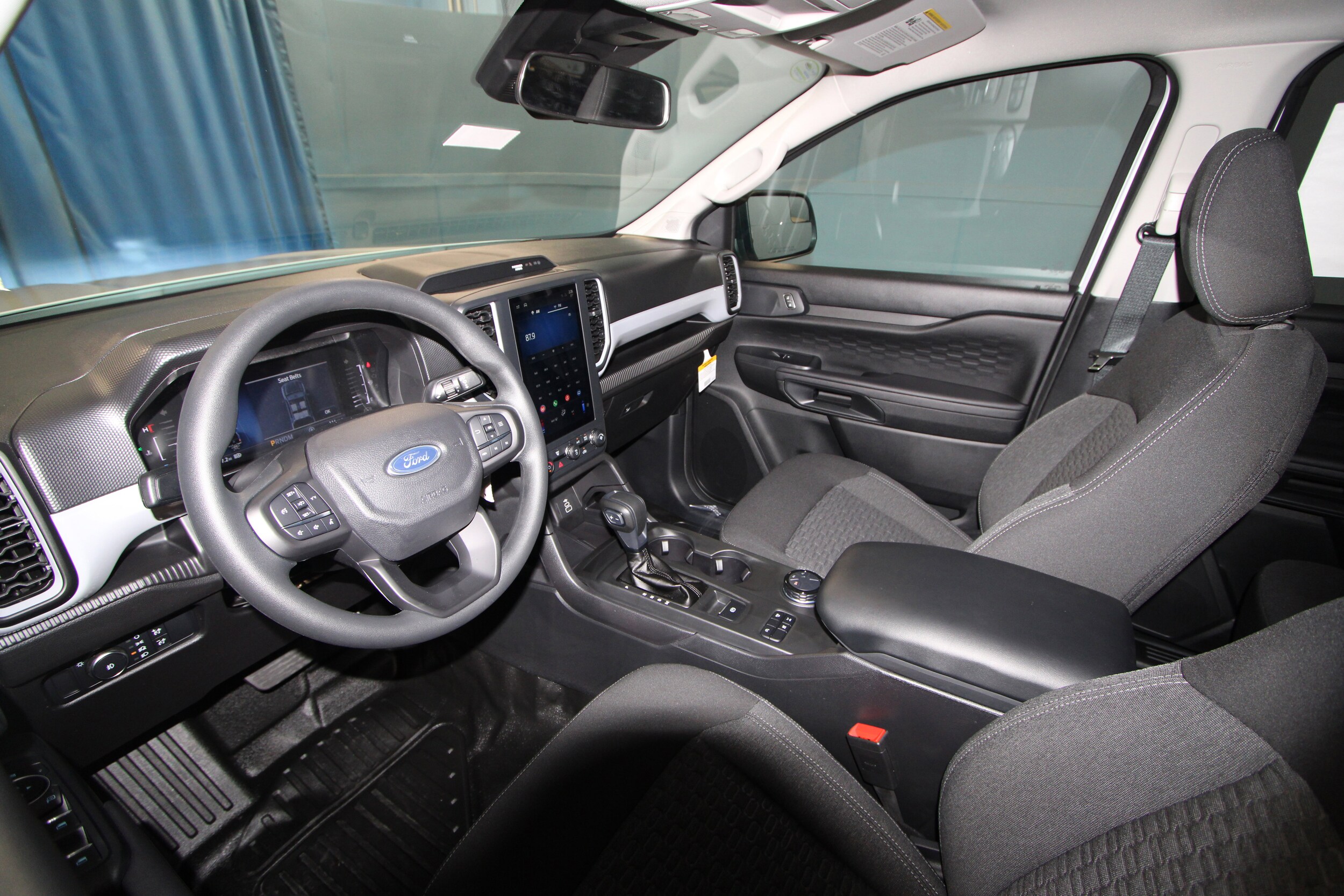 2025 Ford Ranger XL photo 2
