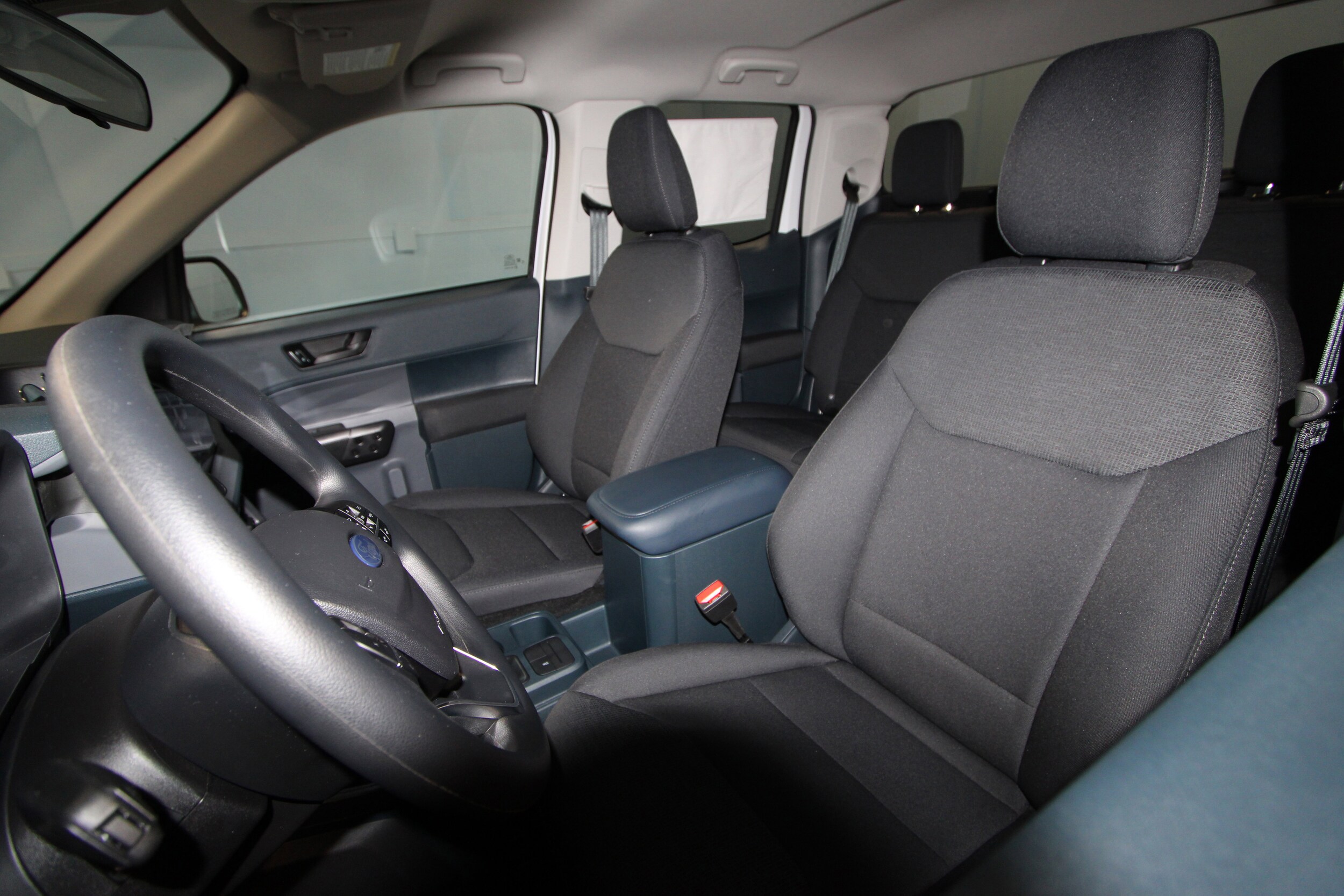 2025 Ford Maverick XL photo 3