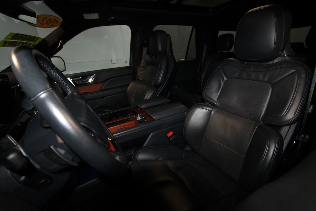 2024 Lincoln Navigator L Reserve photo 3