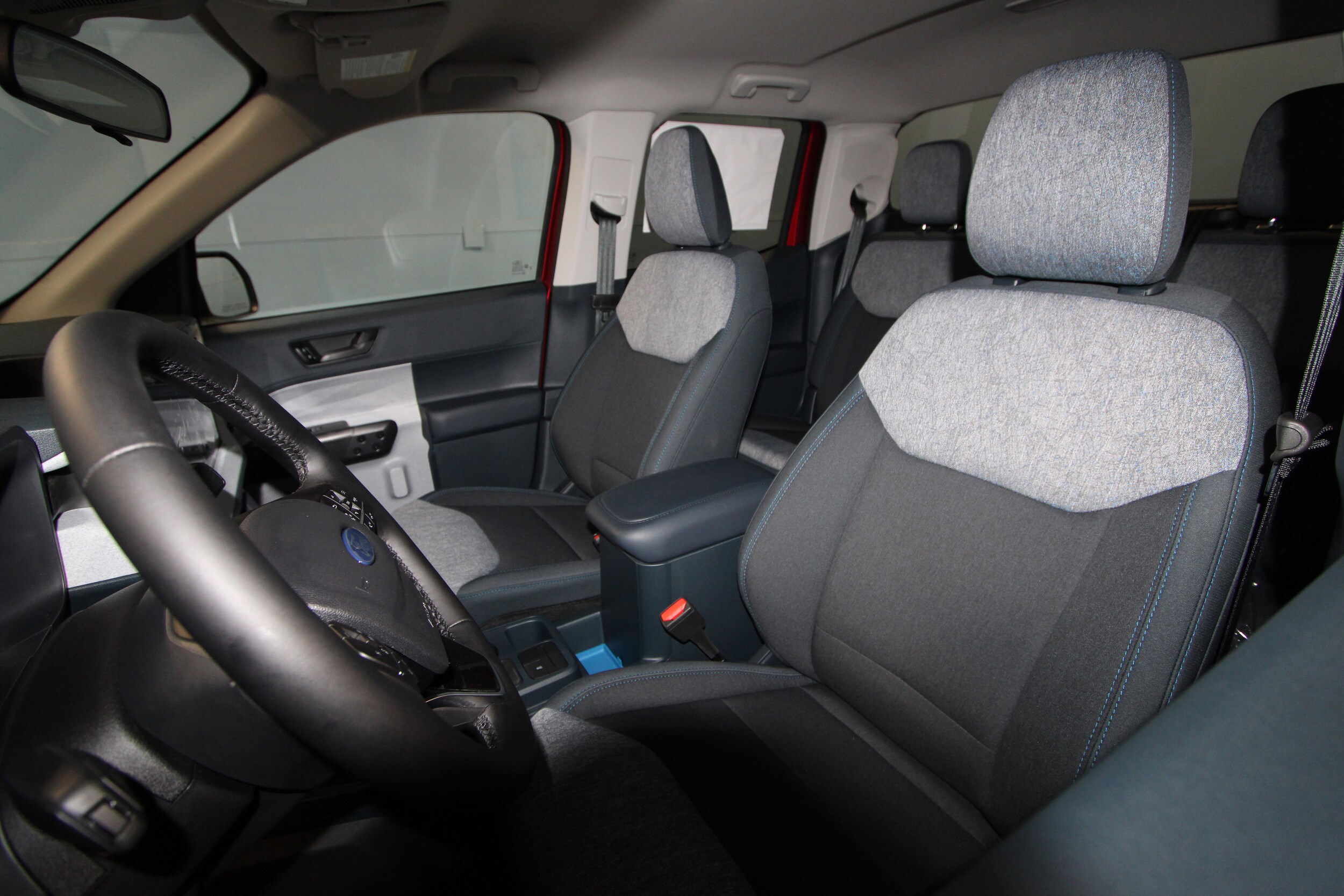 2025 Ford Maverick XLT photo 3