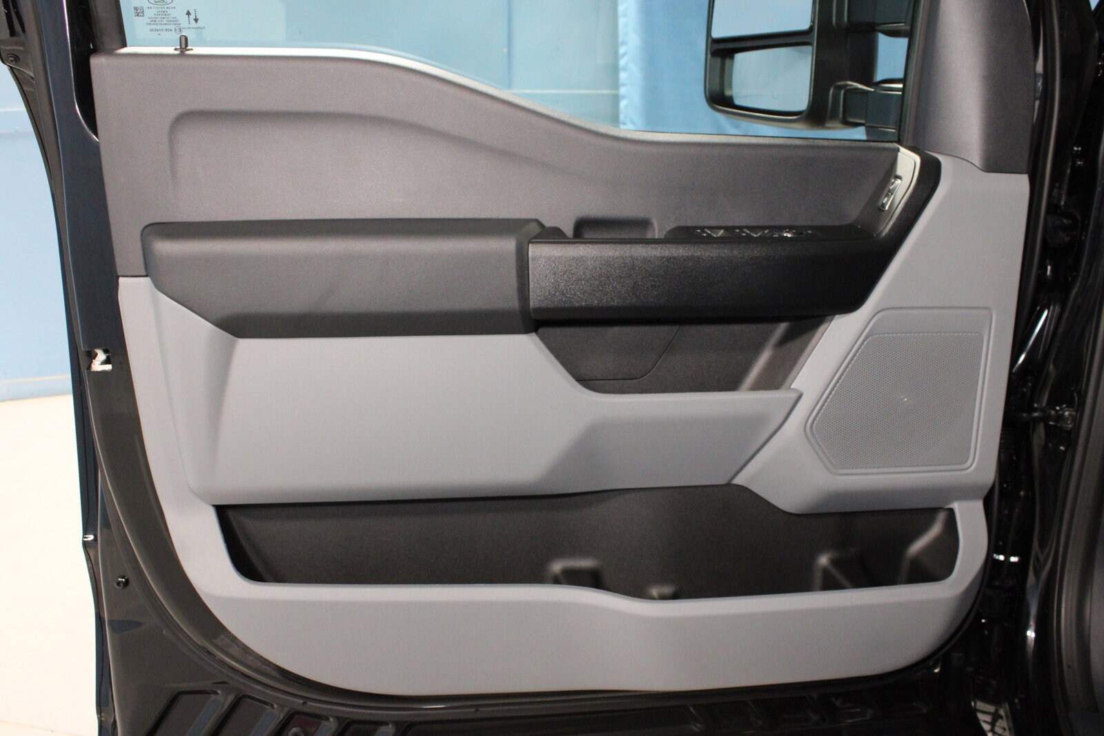 2025 Ford F-250 XL photo 4