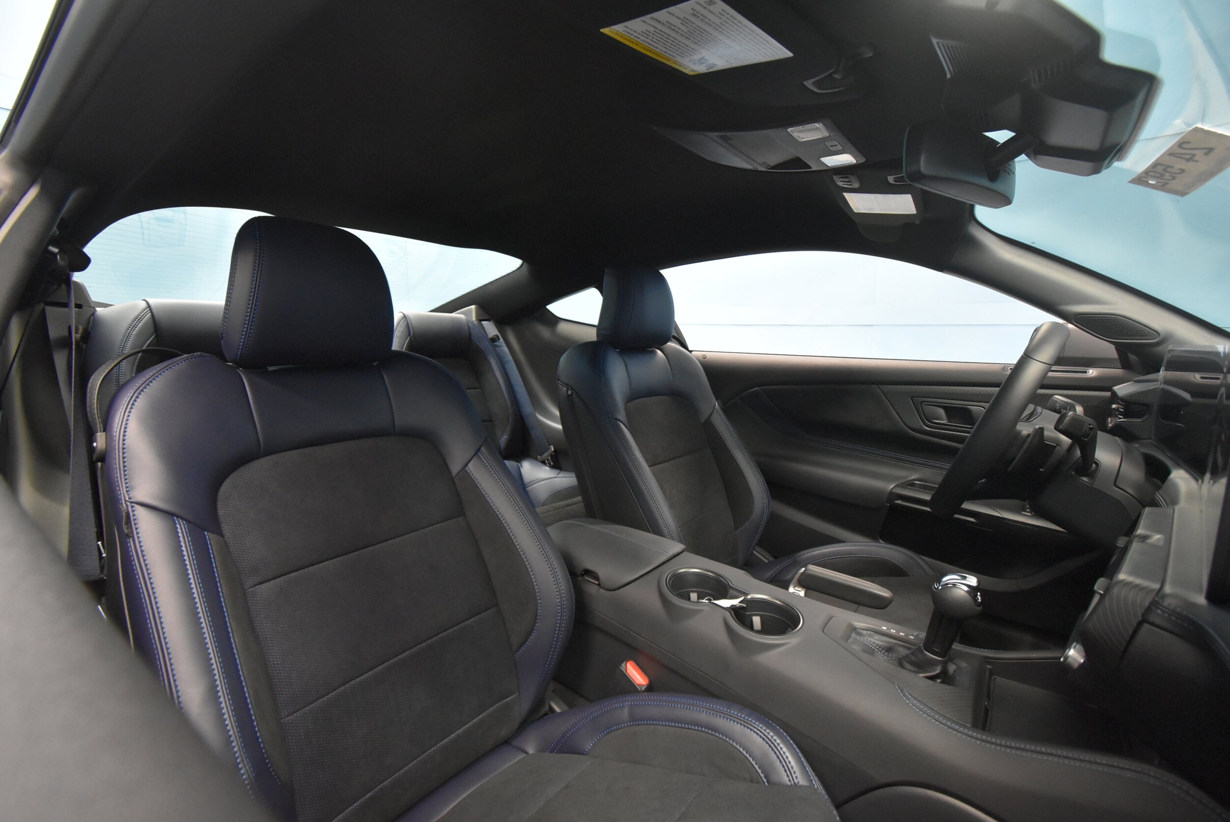 2025 Ford Mustang Dark Horse - Photo 19