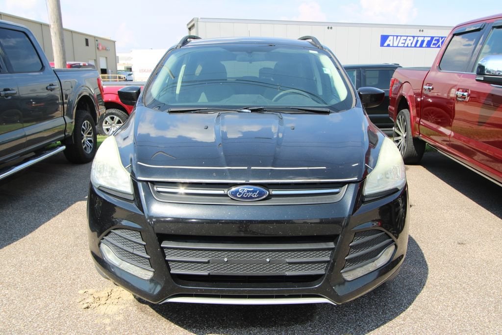 Used 2015 Ford Escape SE with VIN 1FMCU0GX4FUB38643 for sale in Evansville, IN