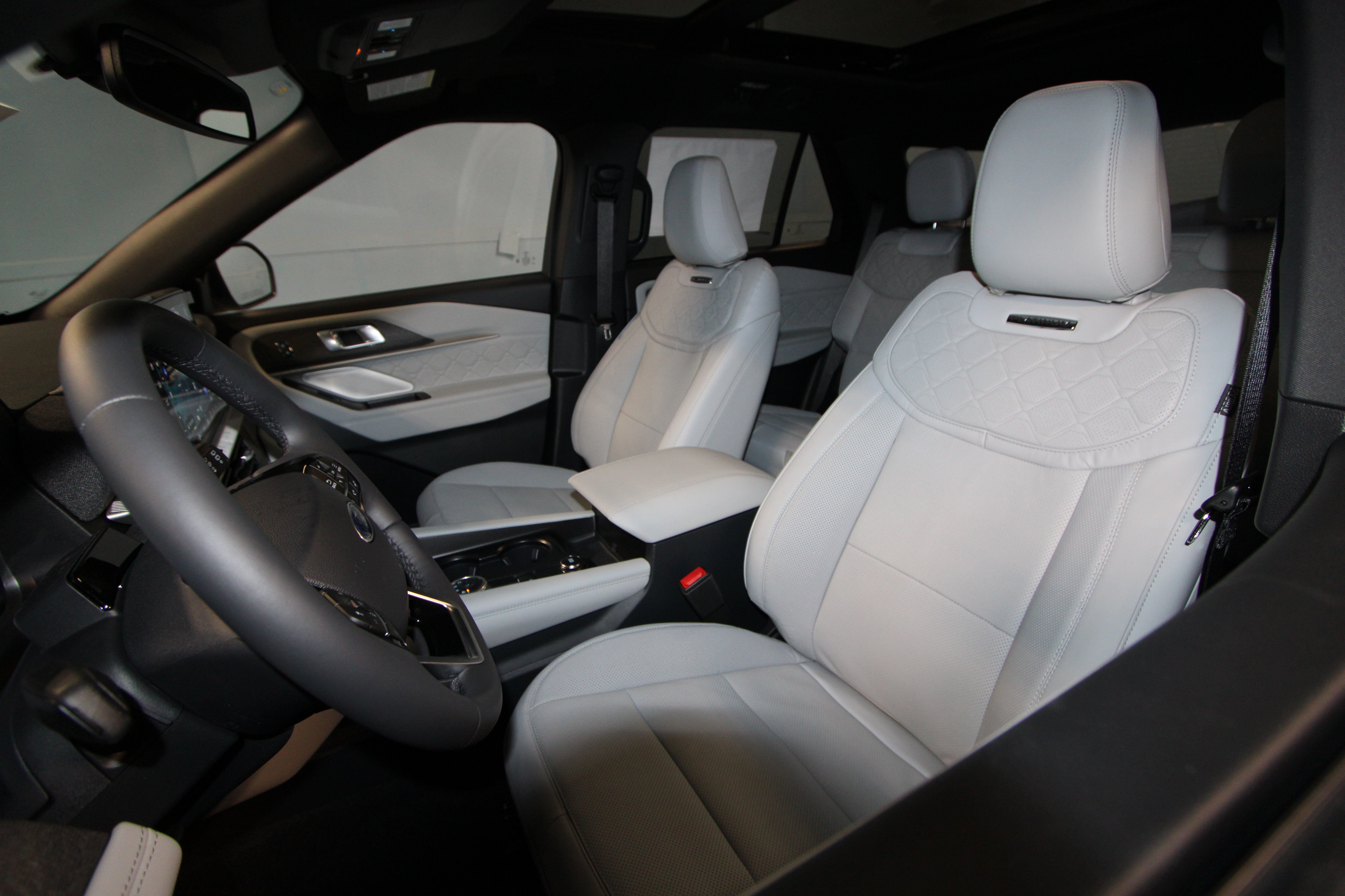New 2027 Ford Explorer Platinum SUV