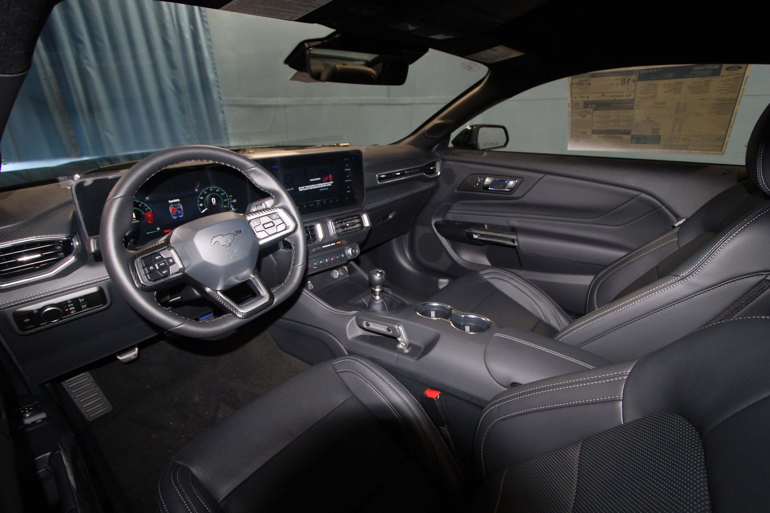 2025 Ford Mustang GT Premium photo 2