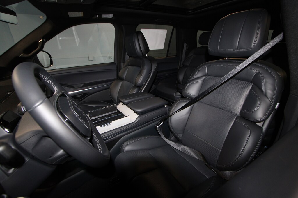 New 2026 Lincoln Navigator L Reserve SUV