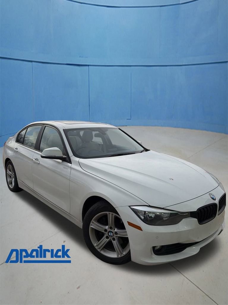 2015 BMW 3 Series 328i's photo
