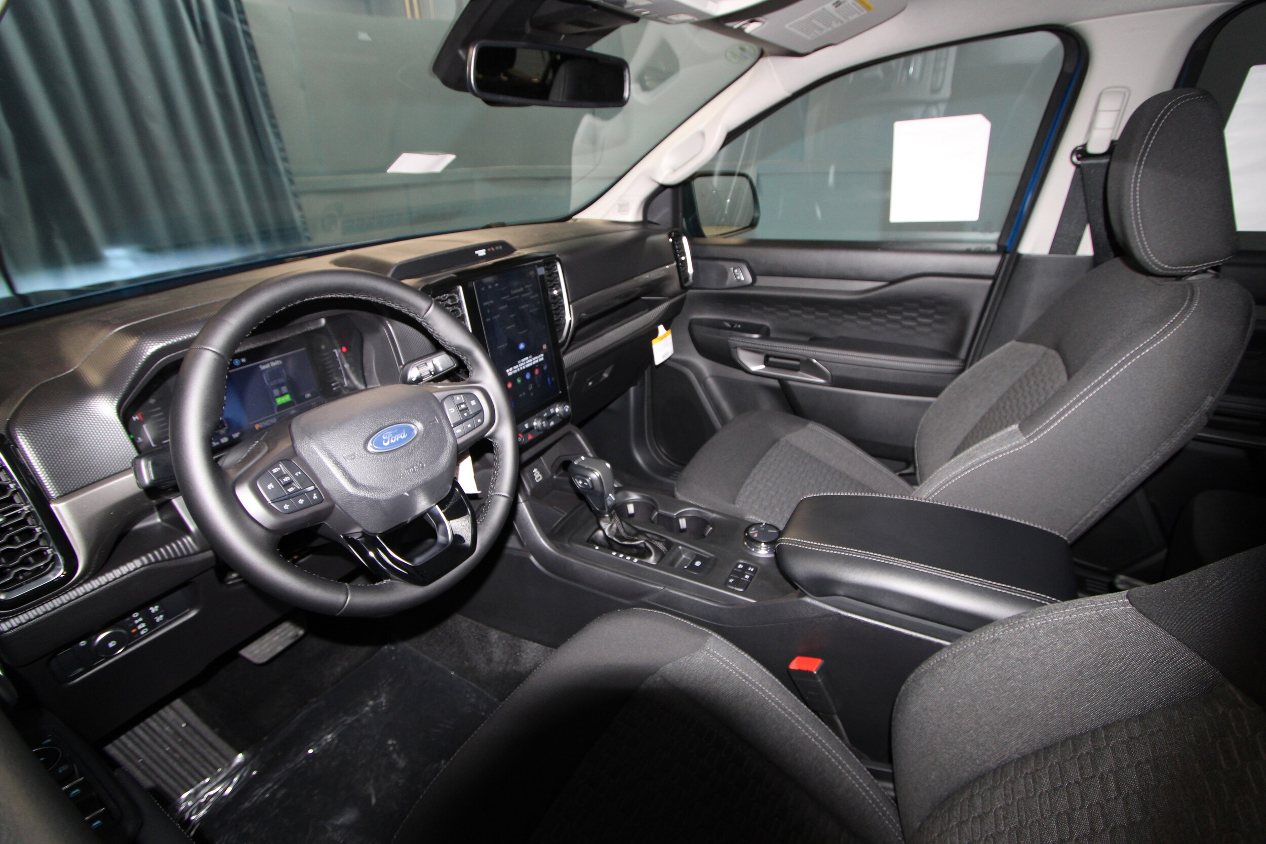 2025 Ford Ranger XLT photo 2