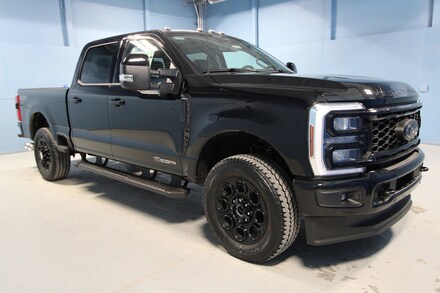 2025 Ford F-250 Lariat Truck Crew Cab