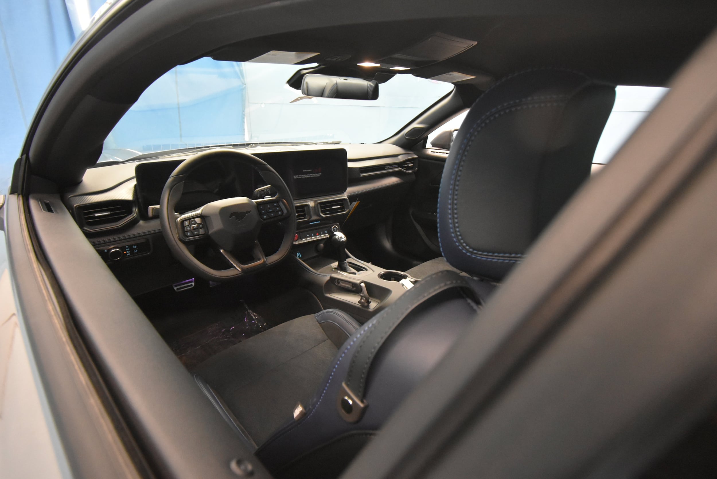 2025 Ford Mustang Dark Horse - Photo 16