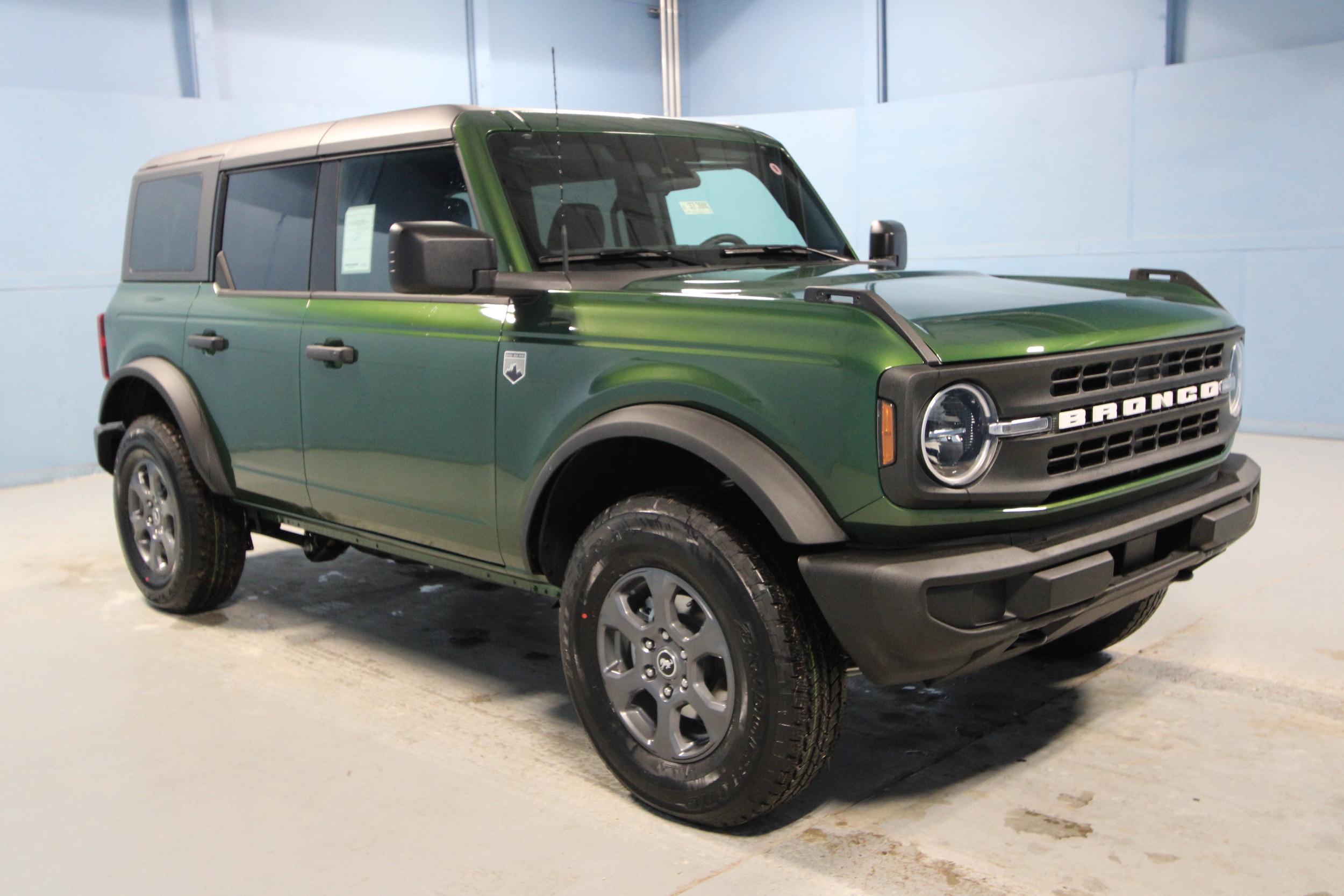2025 Ford Bronco 4-Door Big Bend's photo
