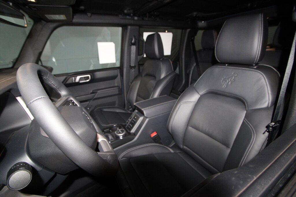 New 2025 Ford Bronco Outer Banks SUV