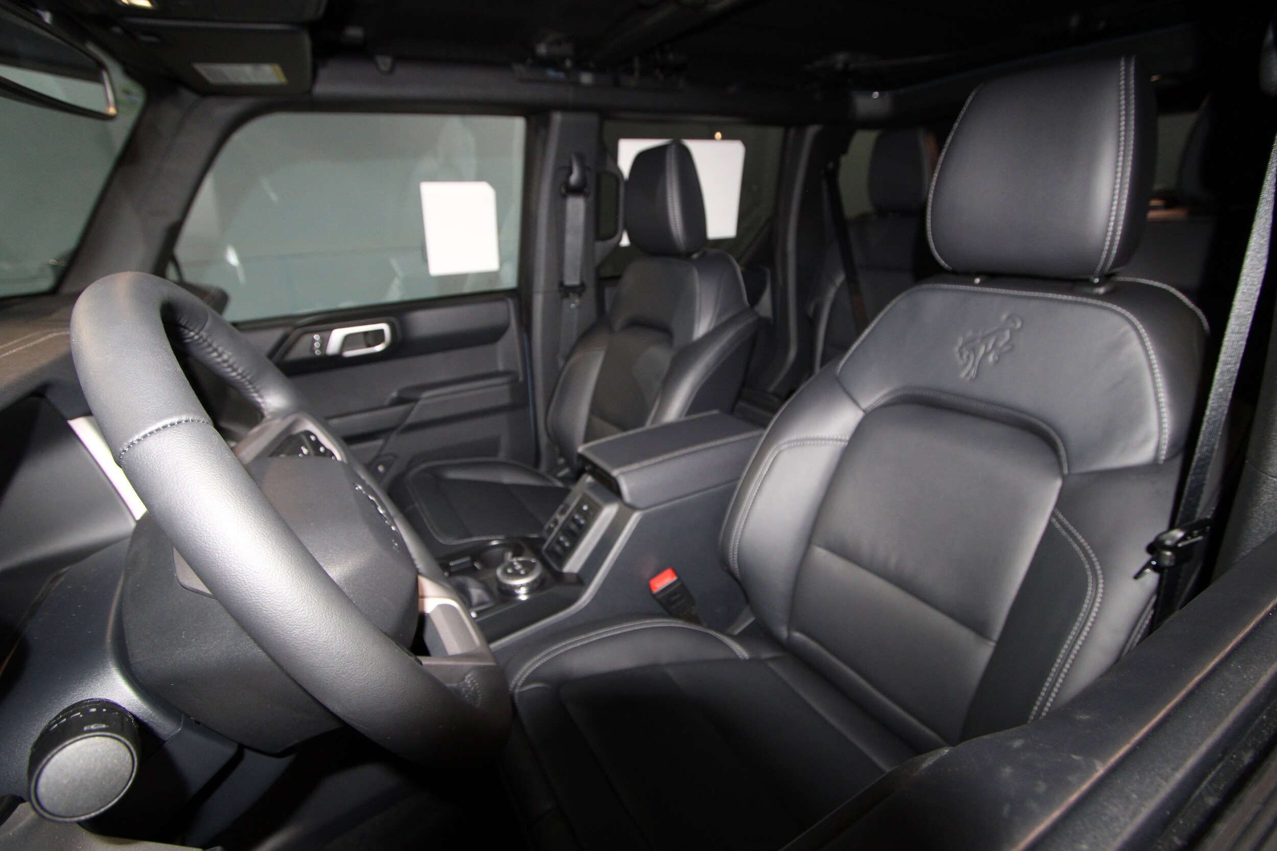 2025 Ford Bronco Outer Banks photo 3