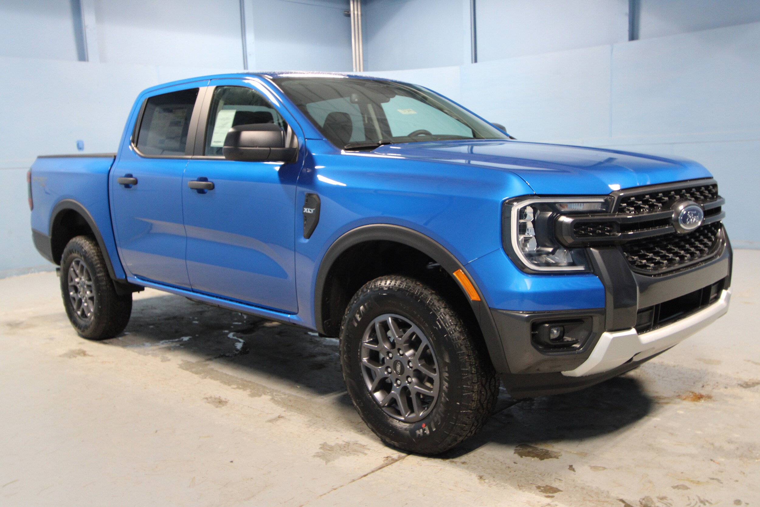 2025 Ford Ranger XLT photo 2