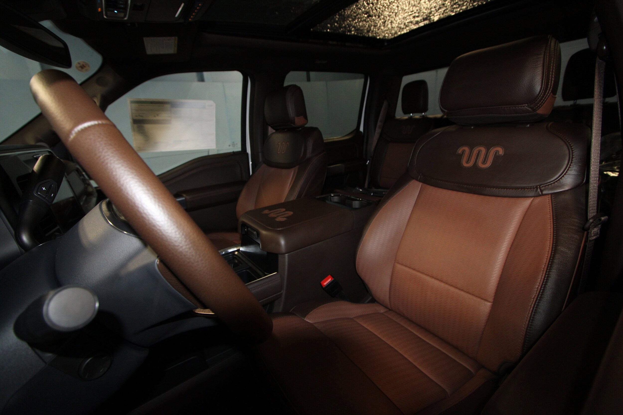 2025 Ford F-350 King Ranch photo 3