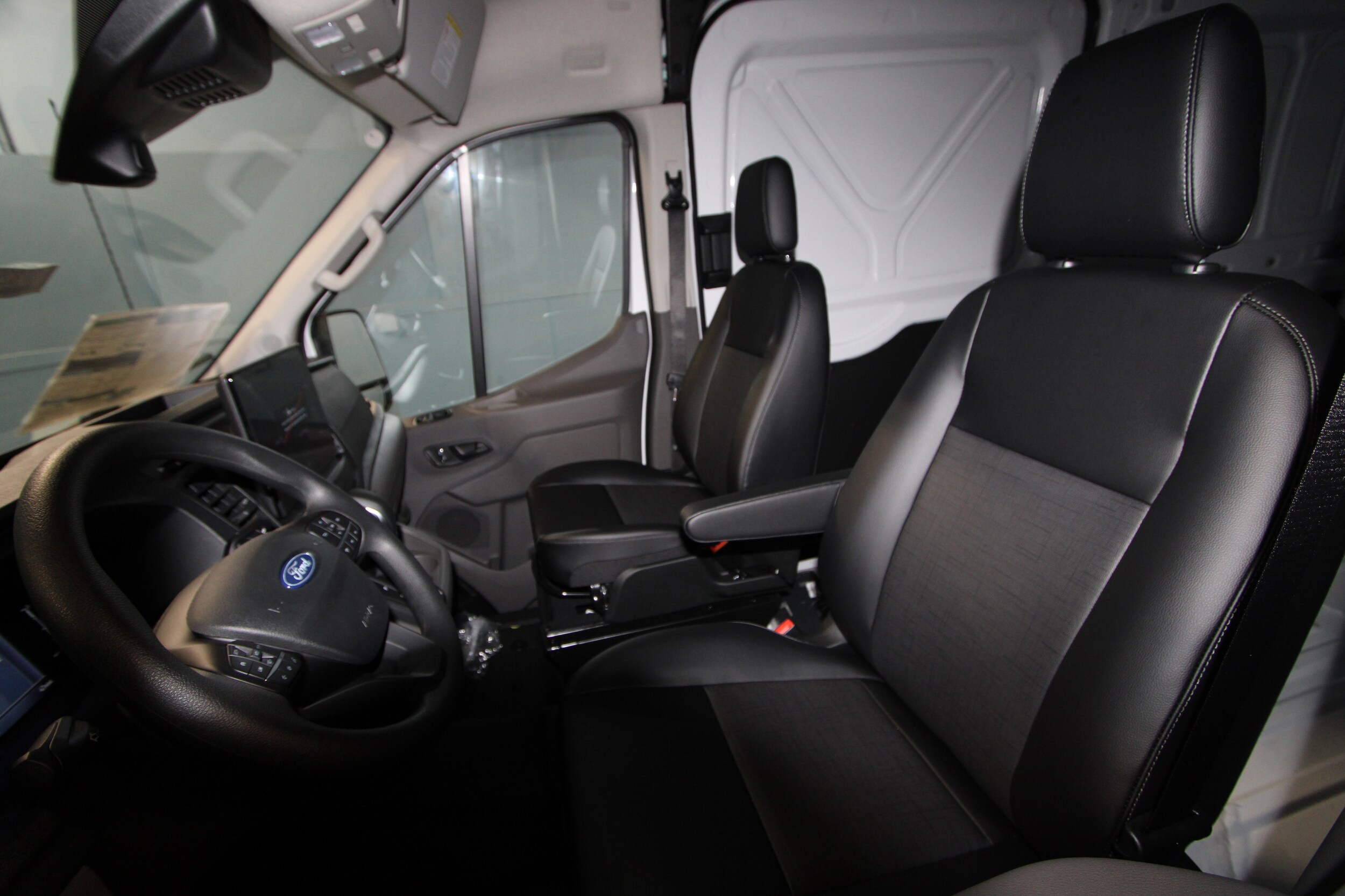 2026 Ford Transit photo 4